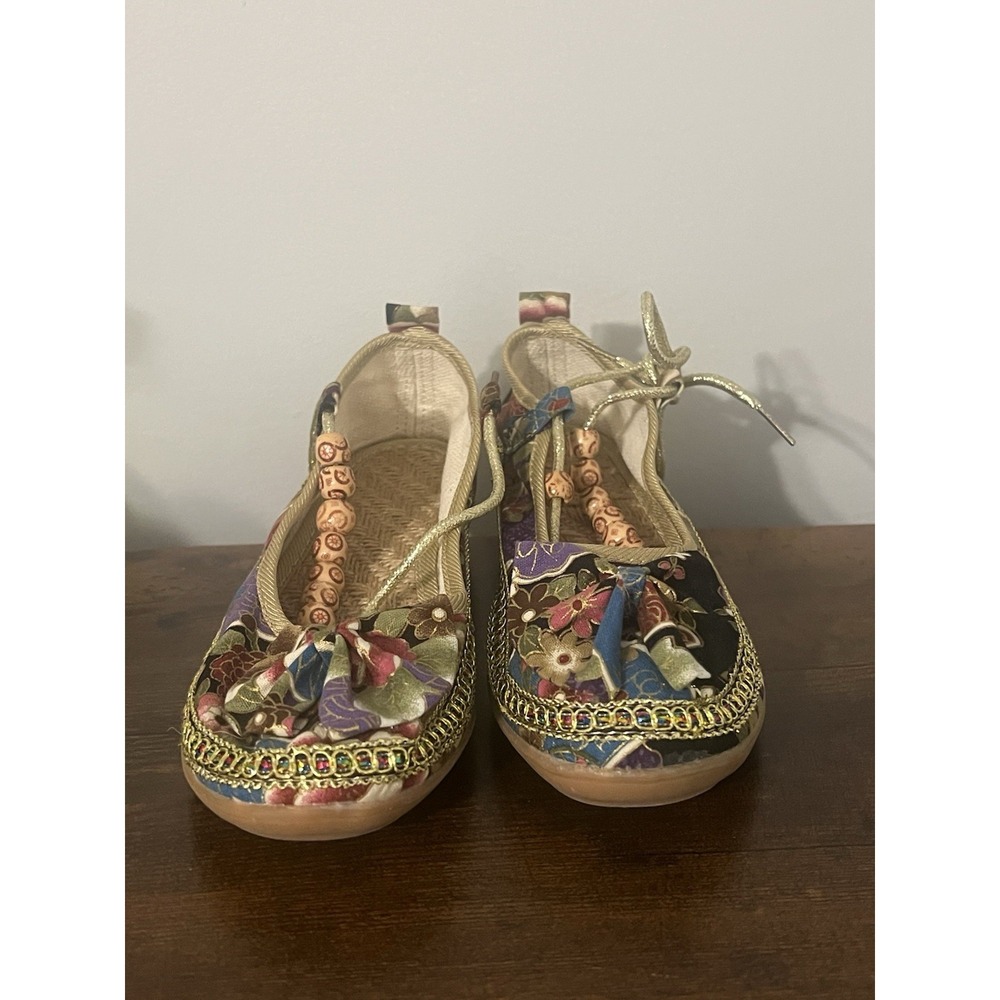 Chinese Inspired Embroidered‎ Floral Ballet Flats Beaded Boho 38 - US Size 7-1/2